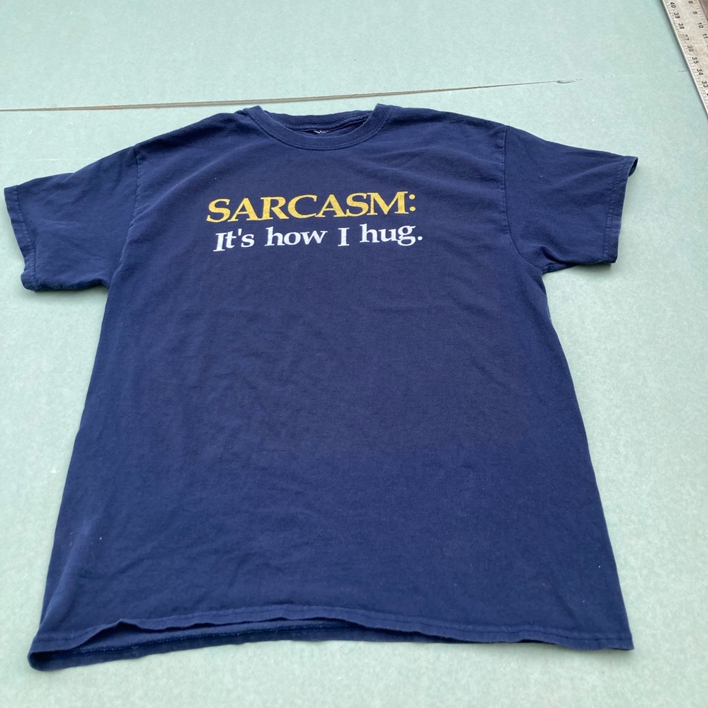 Vintage Y2K sarcasm is how I hug spell out comedy tee great condition size L